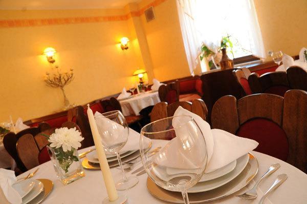 Beierleins Hotel & Catering Gmbh Reichenbach  ภายนอก รูปภาพ